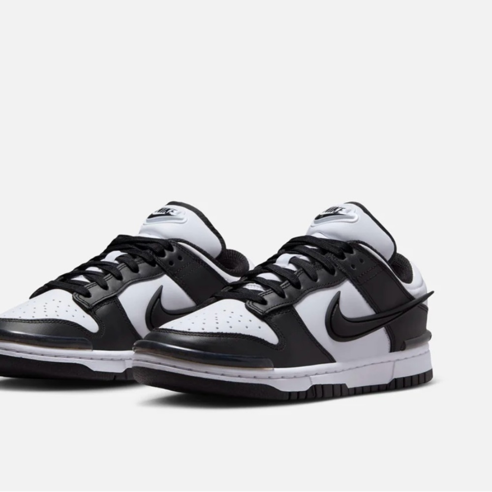 Nike Dunk low twist black and white sneakers